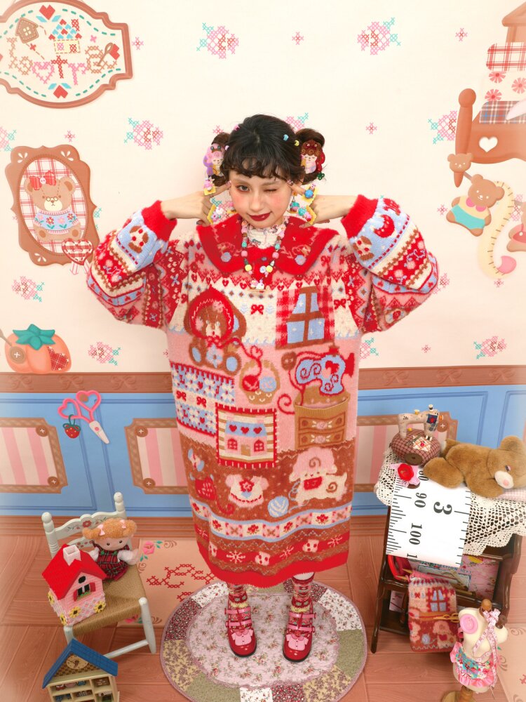 Red Sewing Bear Mink Fleece Sweater【s0000015583】