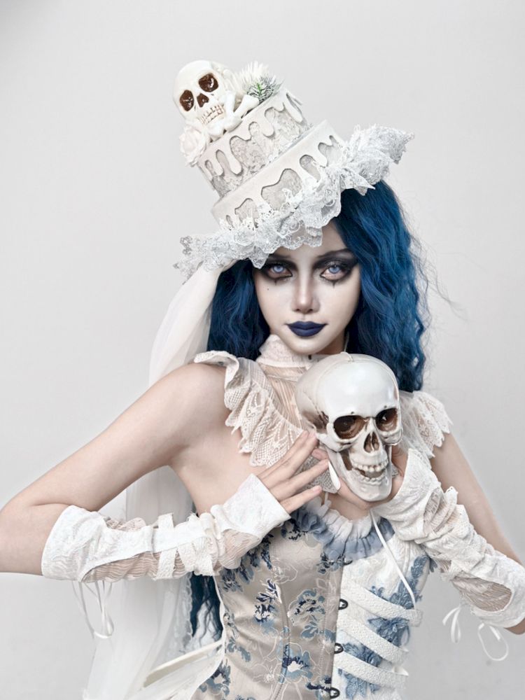 Gothic Cake Skull Strap Hat [S0000010036]