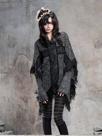 Asymmetrical fringe detailing on a niche knit top【s0000014136】