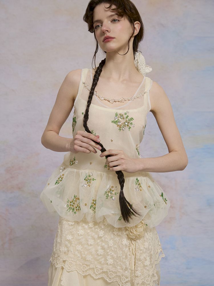 Retro embroidery mesh cloud undershirt【s0000013596】