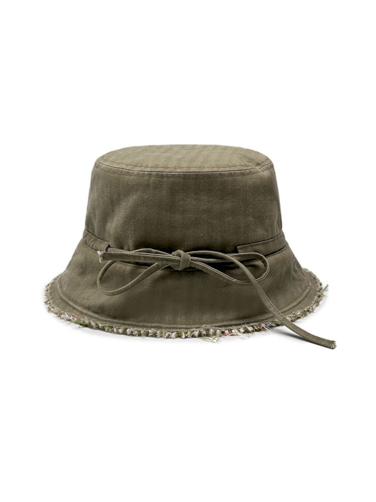 Face-slimming design and a fisherman's hat【s0000012571】
