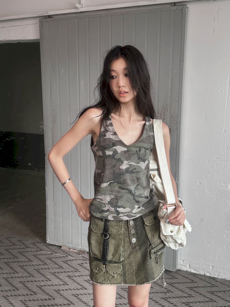V-Neck Sports Camouflage Embroidered Vest T-Shirt【s0000008501】