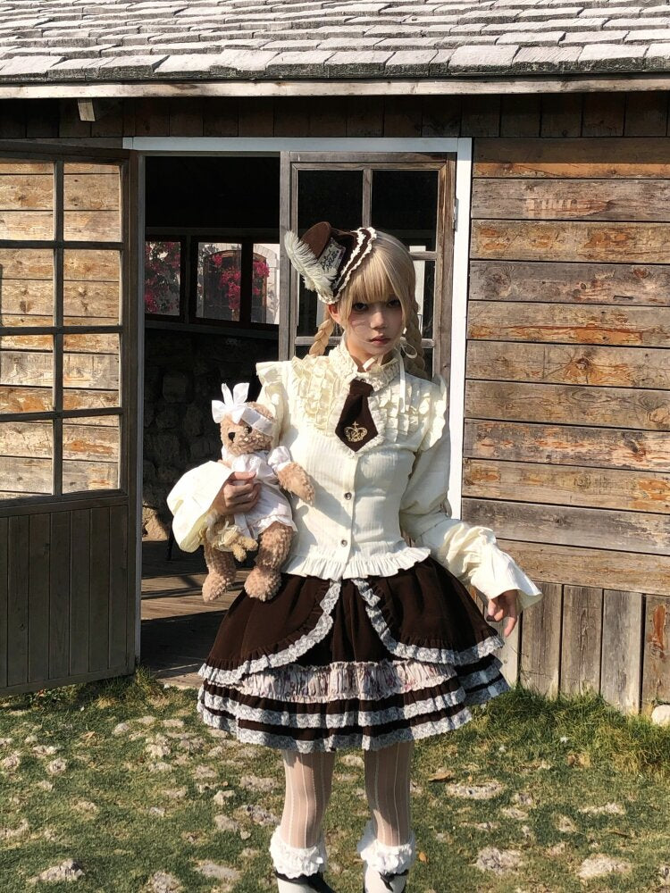 Lotus Sleeve Lace Beige Crop Top【s0000015614】