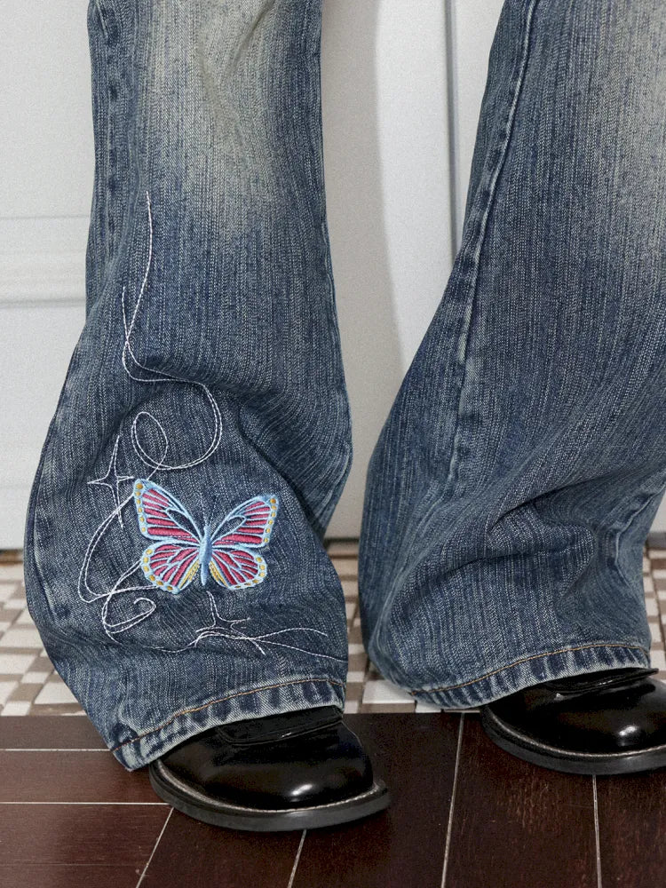 Butterfly Embroidered Slightly Flared Jeans【s0000013987】