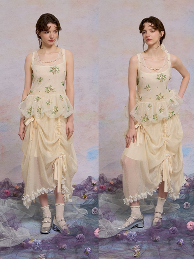 Retro embroidery mesh cloud undershirt【s0000013596】