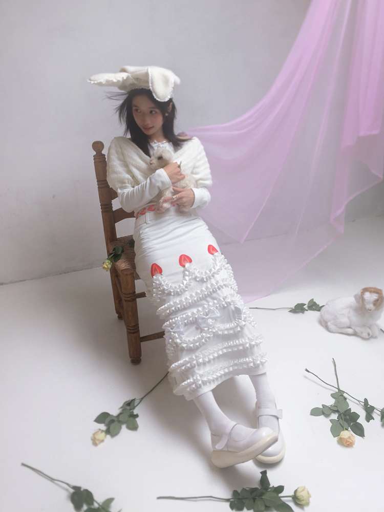 Cream Strawberry Cake Print Pencil Skirt【s0000014531】