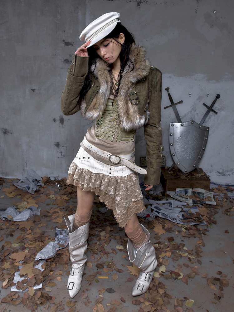 Washed Ripped Gold Filigree Denim Coat【s0000014653】