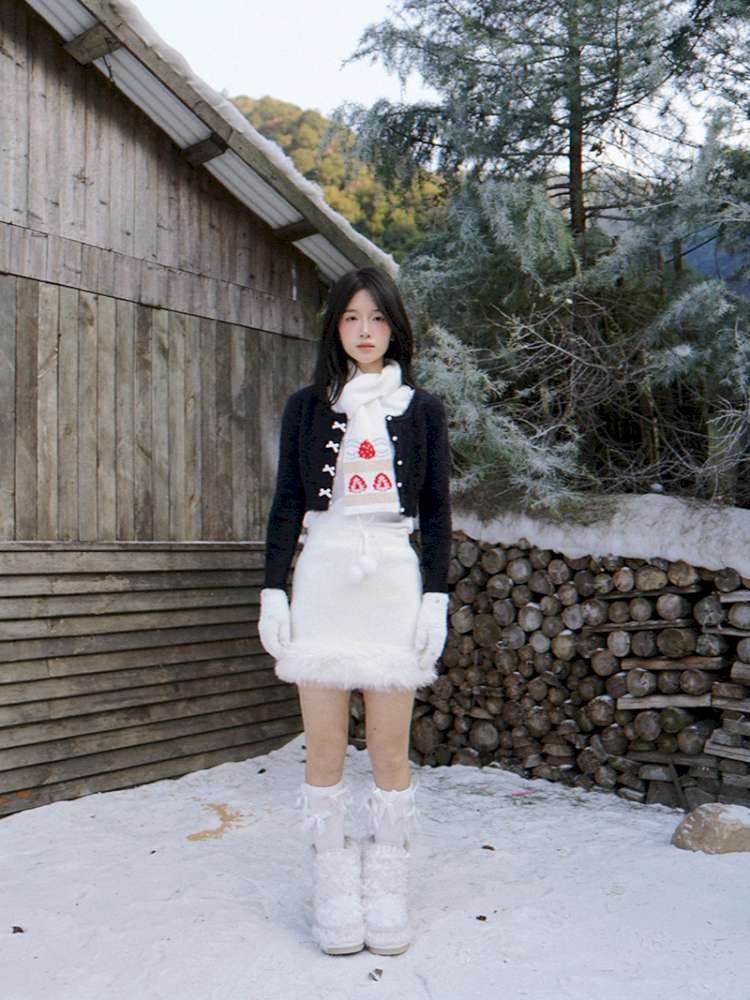 Strawberry Cake Jacquard Knit Scarf【s0000014943】