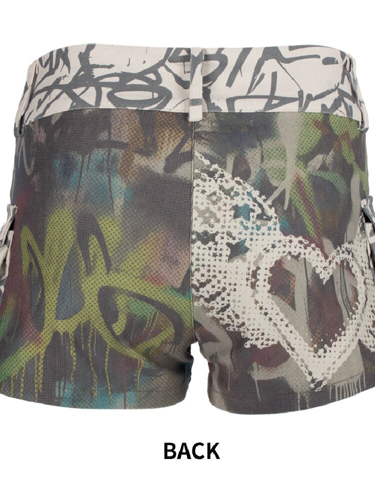 Messy Graffiti Love Print Shorts【s0000018057】