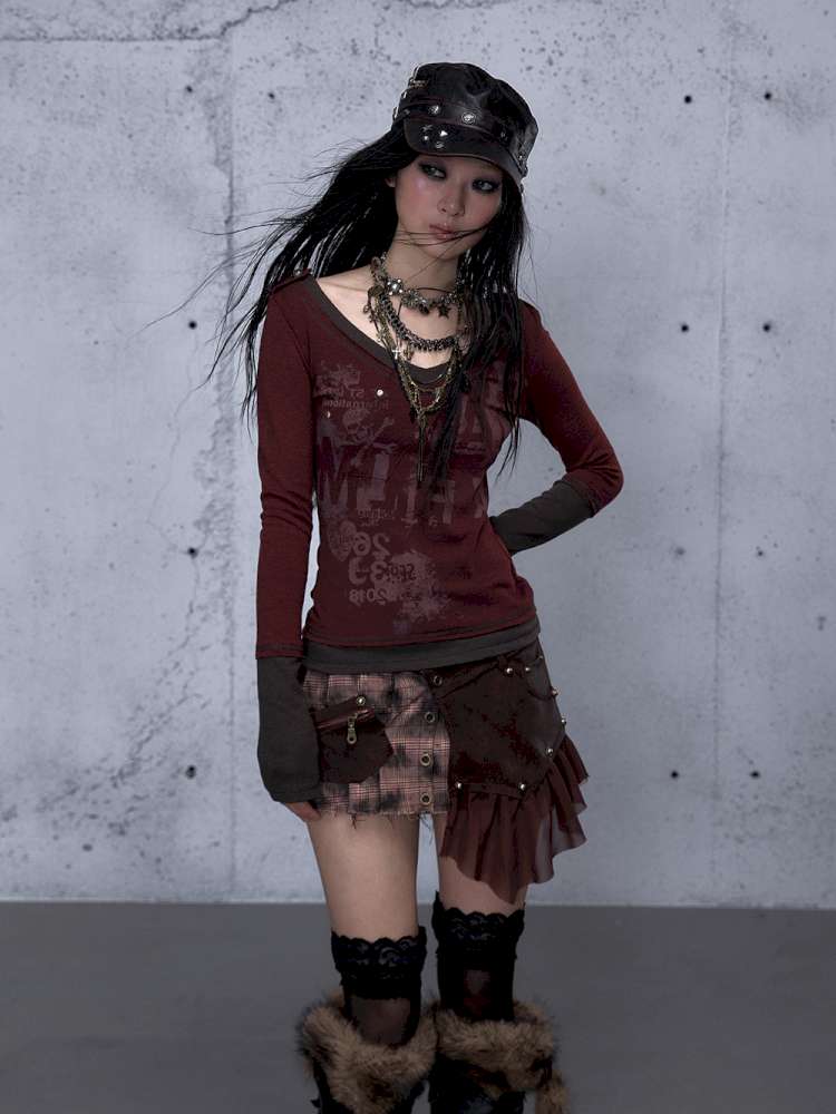 Retro Punk V-Neck Stretch T-Shirt【s0000014928】