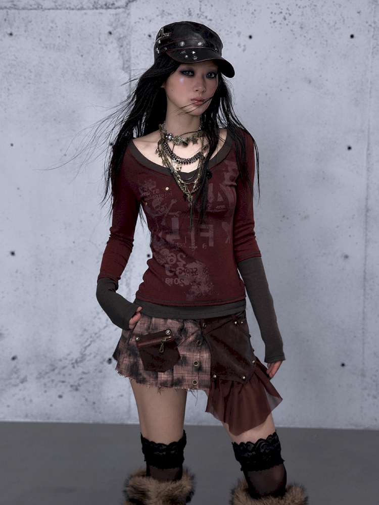 Retro Punk V-Neck Stretch T-Shirt【s0000014928】