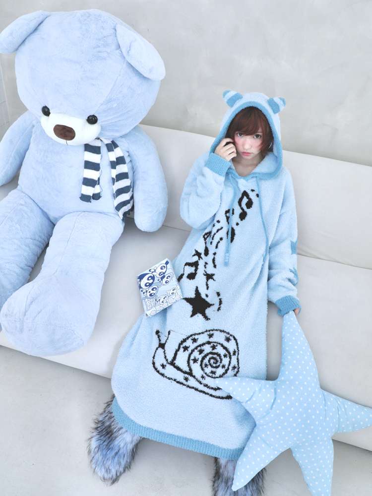 Antique Ghost Horse Hooded Knit Dress【s0000014688】