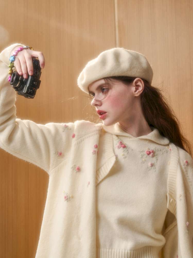 Wool Hand-Embroidered Flower Sweater Cardigan【s0000014891】