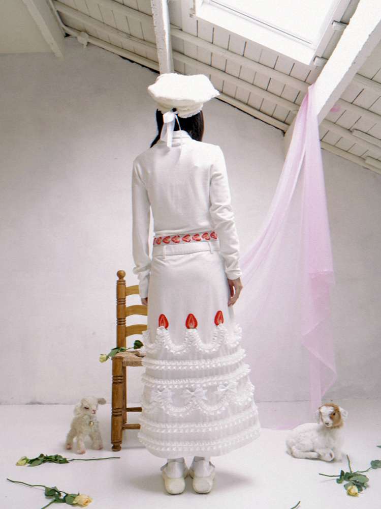 Cream Strawberry Cake Print Pencil Skirt【s0000014531】