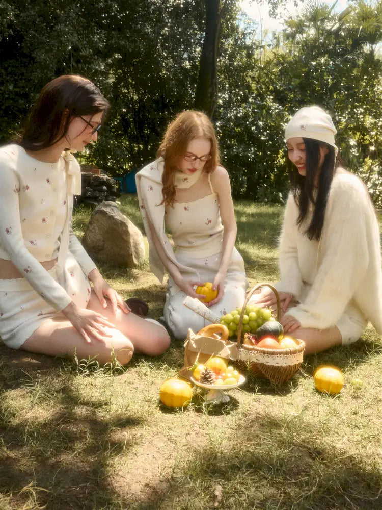 Floral Print “Mix & Match” Sweet Floral Knit Top【s0000014324】