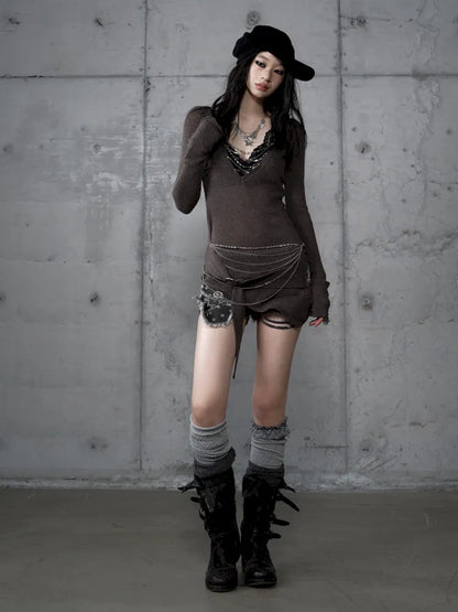 Slim-Fit V-Neck Long-Sleeve Knit Top【s0000013947】