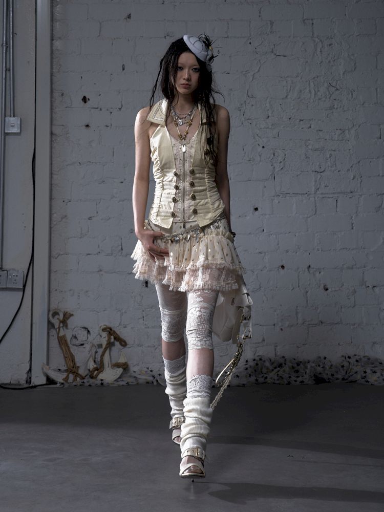 Slimming faux two-piece vest halter top【s0000012798】