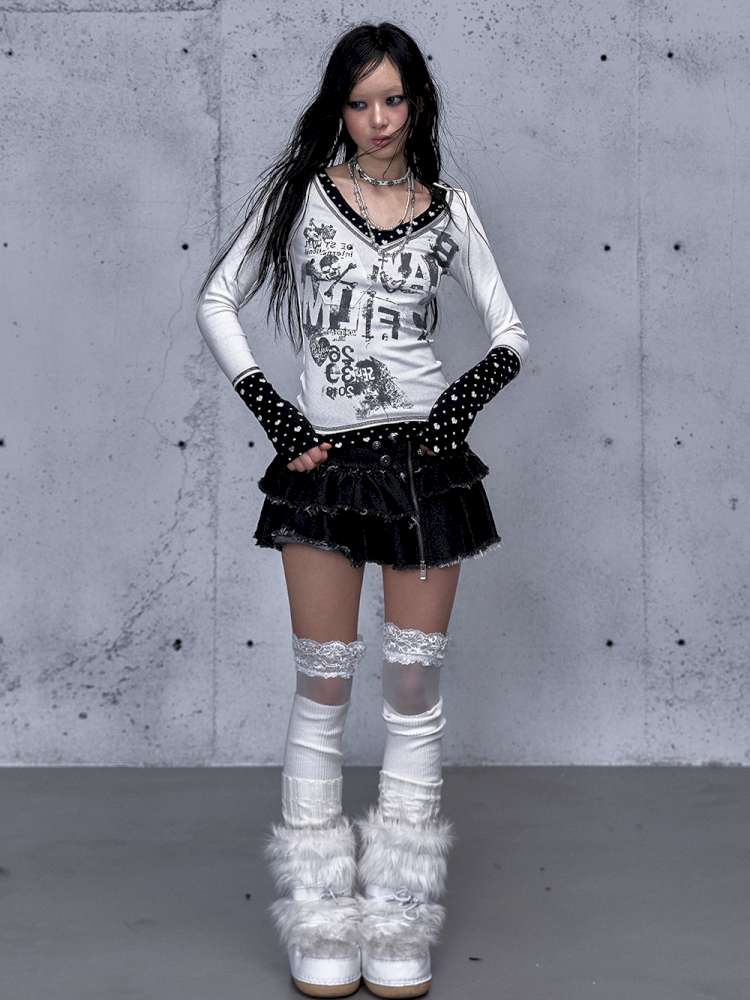 Retro Punk V-Neck Stretch T-Shirt【s0000014928】