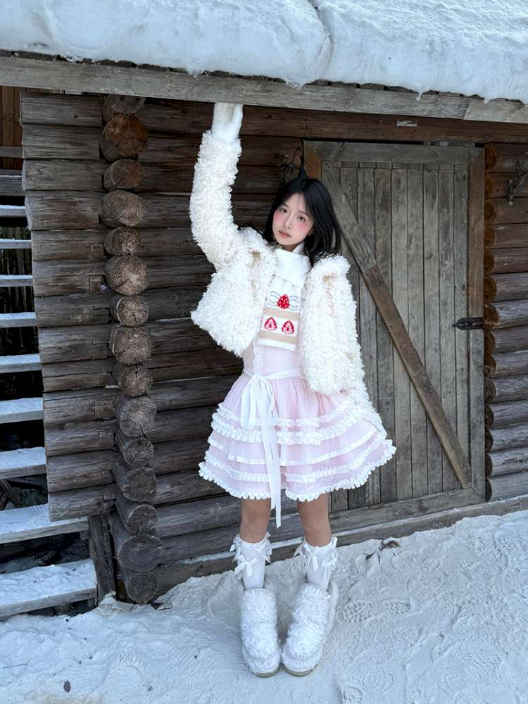 Strawberry Cake Jacquard Knit Scarf【s0000014943】