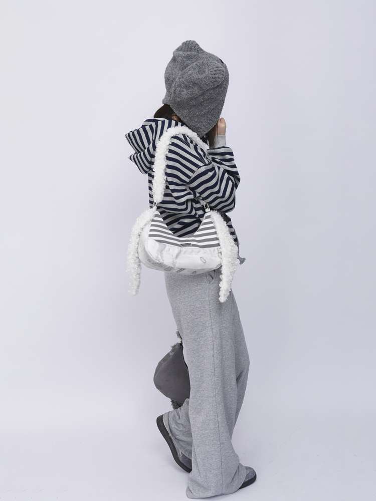 Rabbit Plush Versatile Commuter Crossbody Bag【s0000014618】