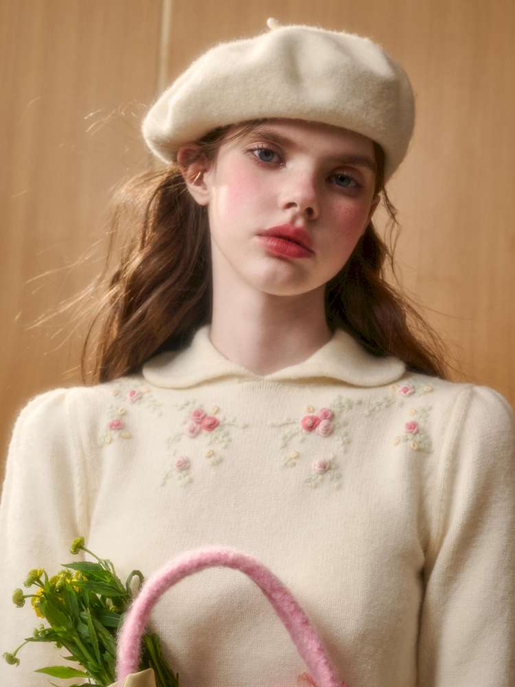 Wool Warm Hand-Embroidered Doll Collar Knit【s0000014893】