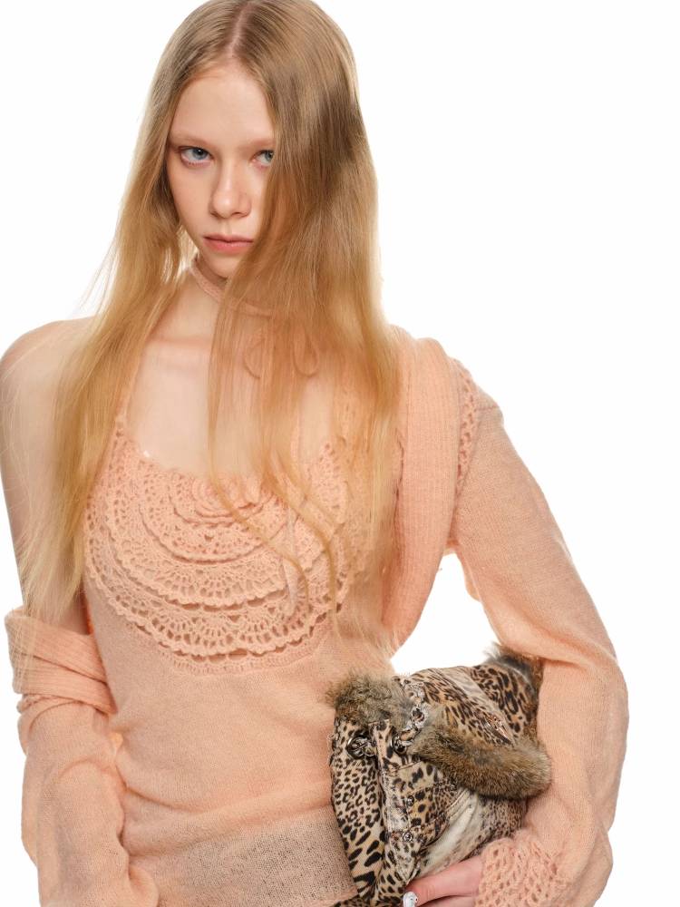 Halter neck vest and loose short cardigan【s0000011398】