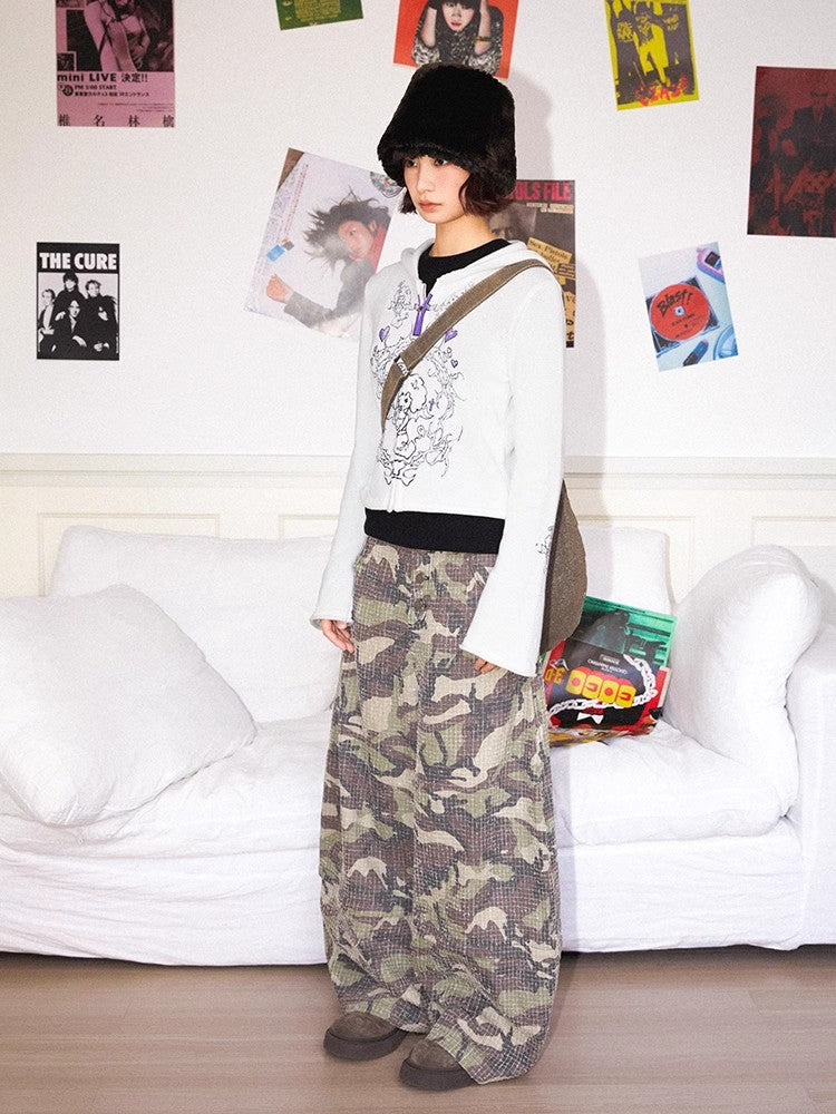 Retro-style distressed camouflage pants【s0000011545】