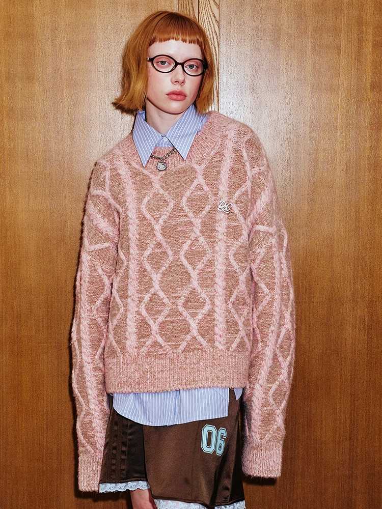 STYLISH CREW NECK KNIT SWEATER [S0000010769]