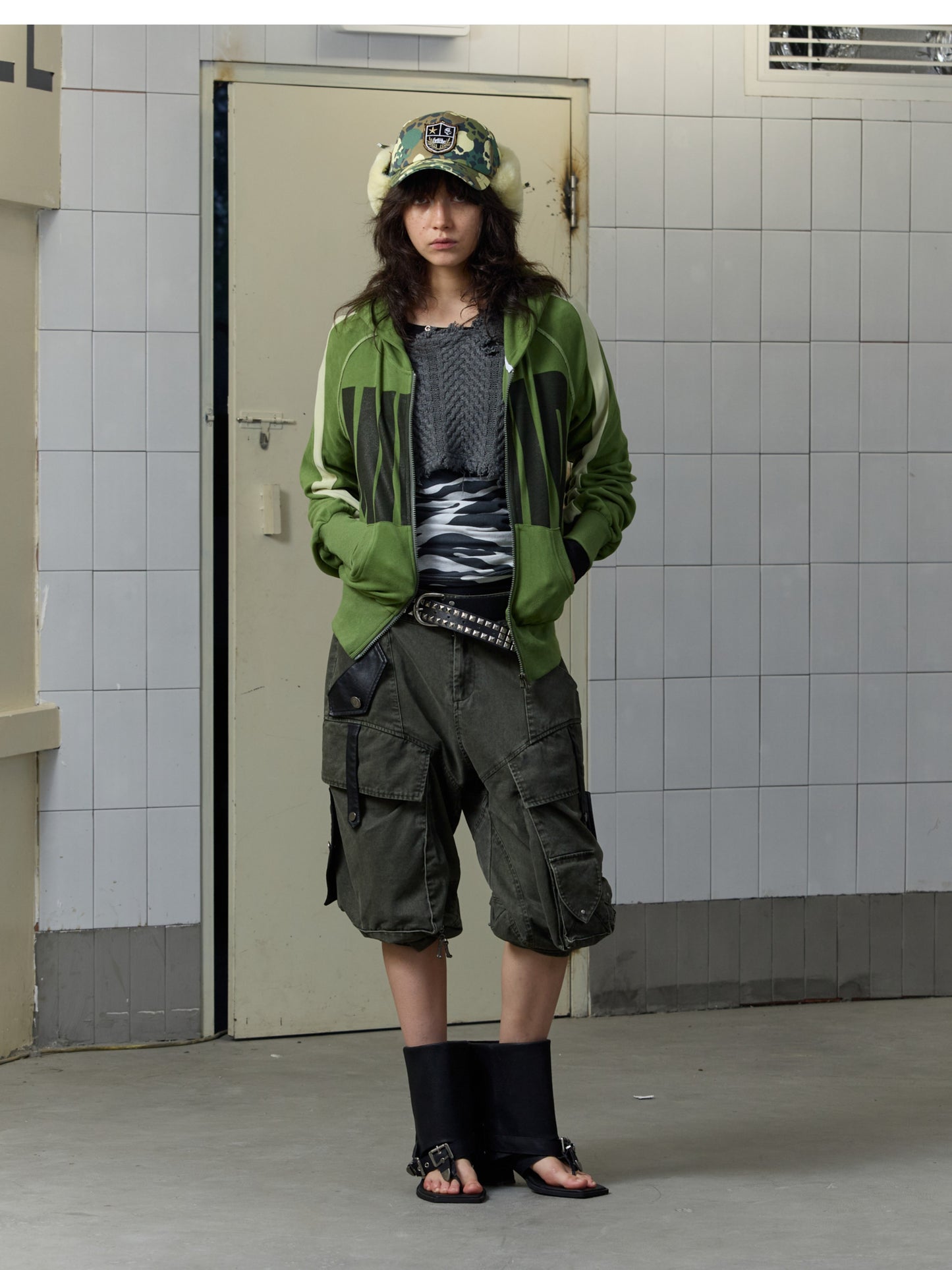 Color-Blocked Relaxed-Fit Hooded Sweatshirt【s0000014209】