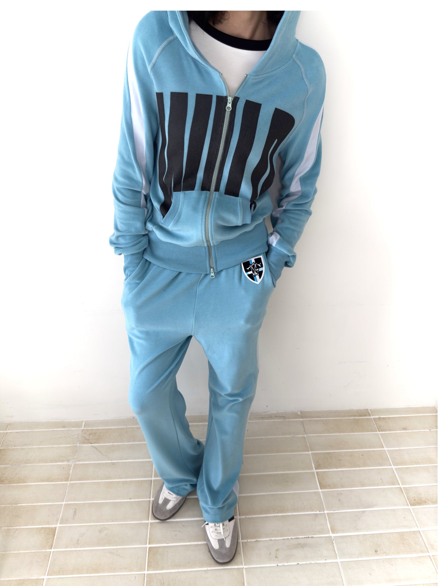 Color-Blocked Relaxed-Fit Hooded Sweatshirt【s0000014209】