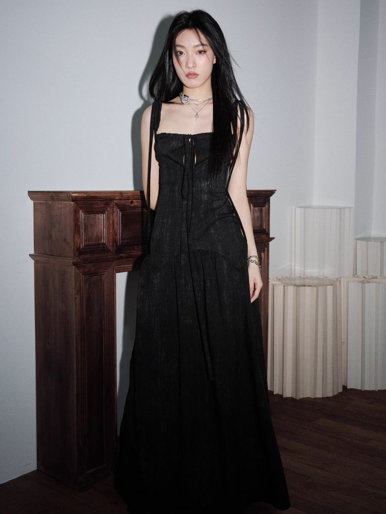 Elegant black dress【s0000009466】