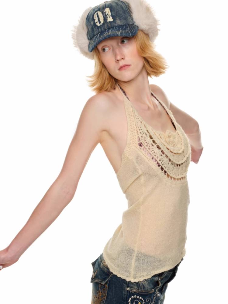 Halter neck vest and loose short cardigan【s0000011398】