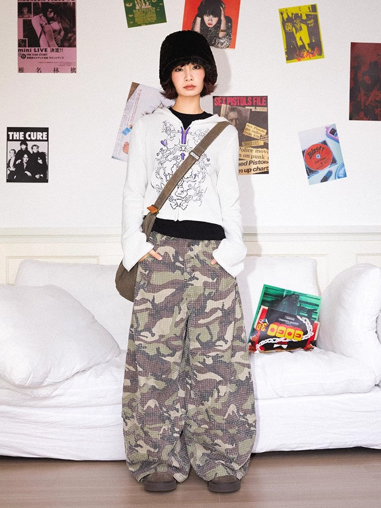 Retro-style distressed camouflage pants【s0000011545】