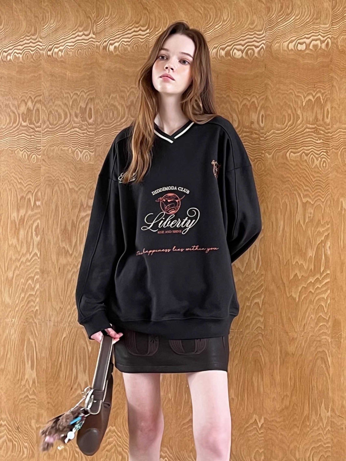 RETRO V-NECK SWEATSHIRT [S0000010797]