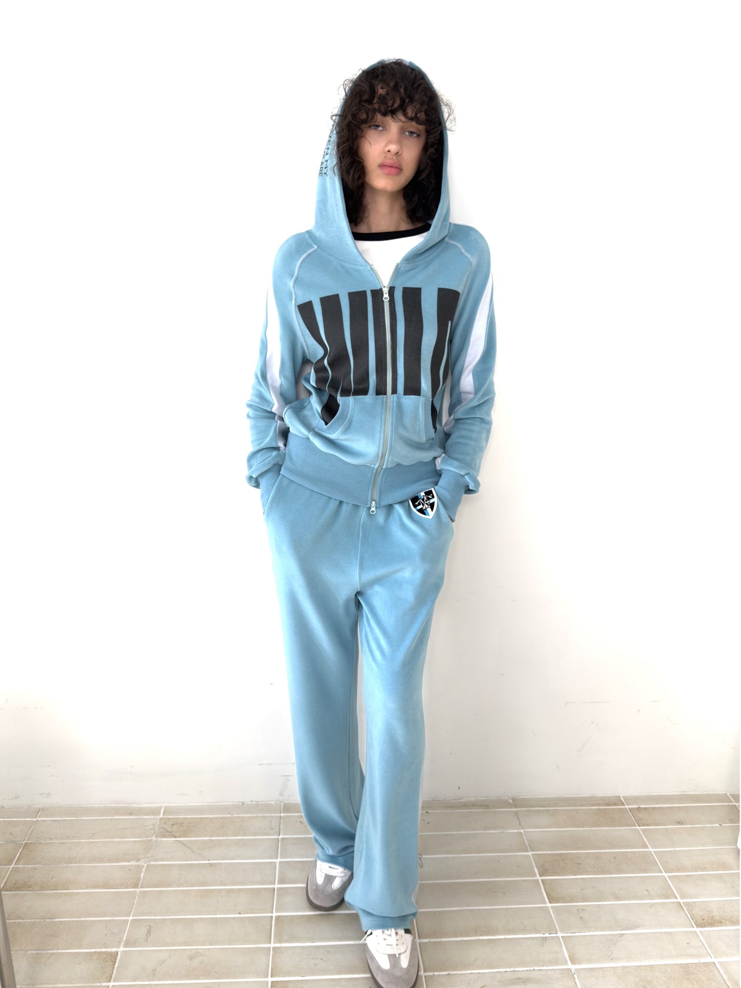 Color-Blocked Relaxed-Fit Hooded Sweatshirt【s0000014209】