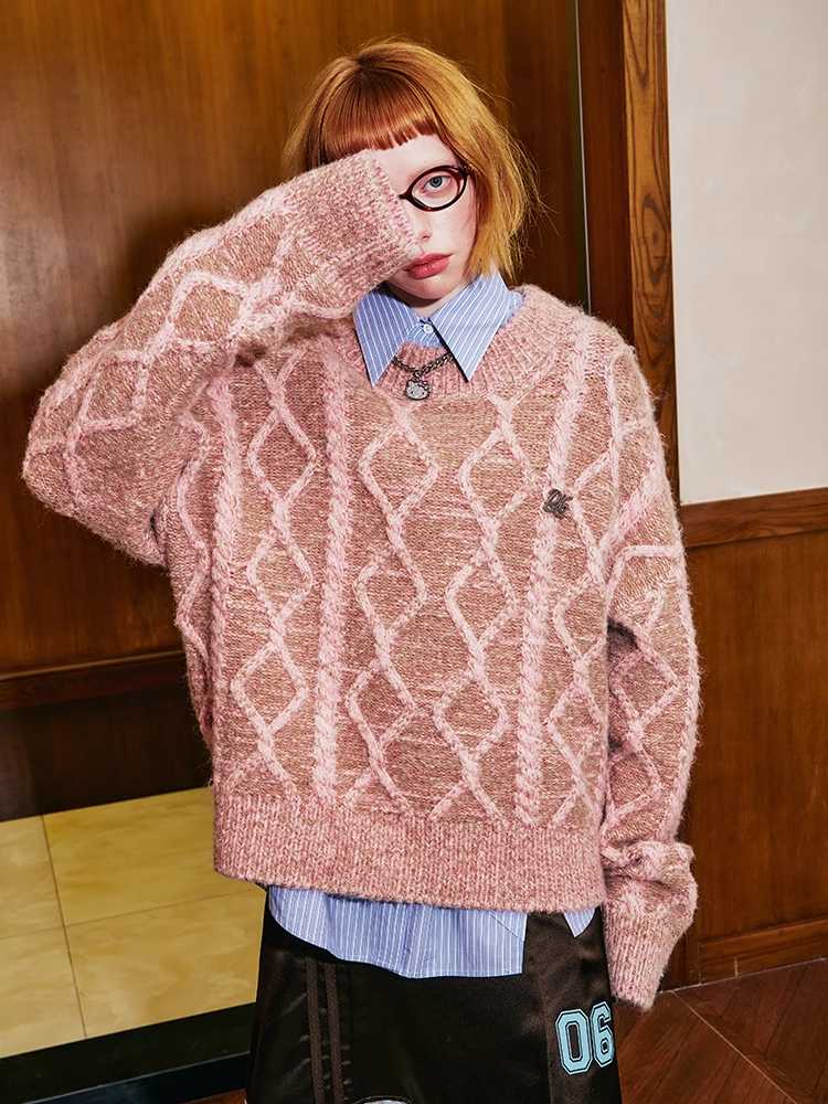 STYLISH CREW NECK KNIT SWEATER [S0000010769]