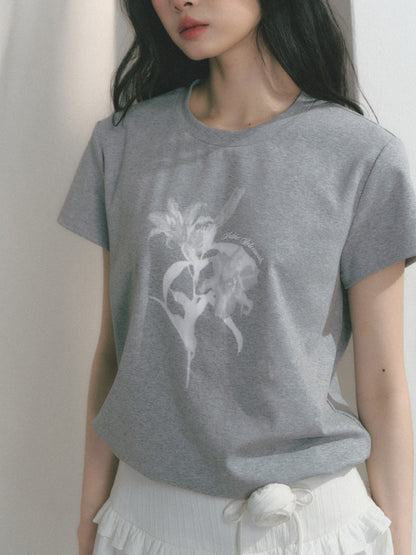 [Tea Iris Notebook] Original Floral Print Design Short Sleeve T-Shirt【s0000013560】