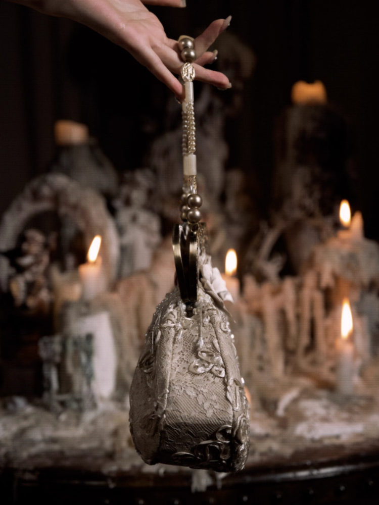 Love French Rococo Elegant Plate Embroidery Antique Feeling Handbag【s0000013569】