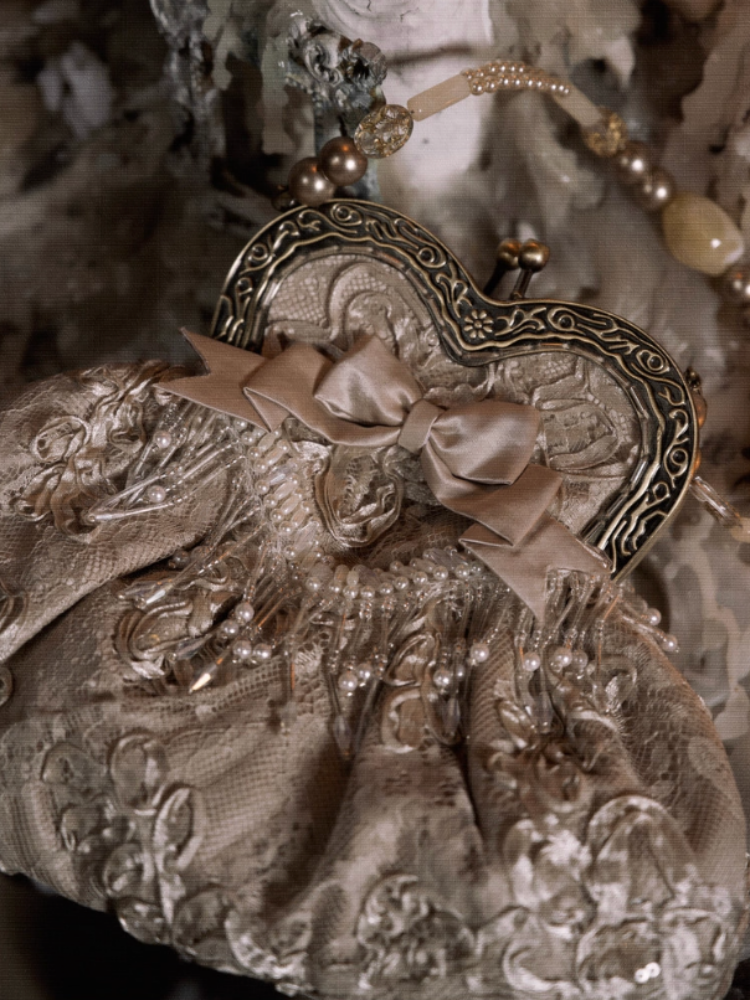 Love French Rococo Elegant Plate Embroidery Antique Feeling Handbag【s0000013569】