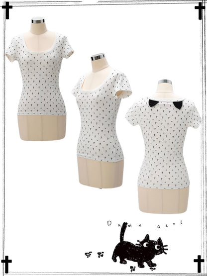 "Paw Prints Walking On Tiptoe" Cross U-Neck Short Sleeved T-Shirt【s0000013583】