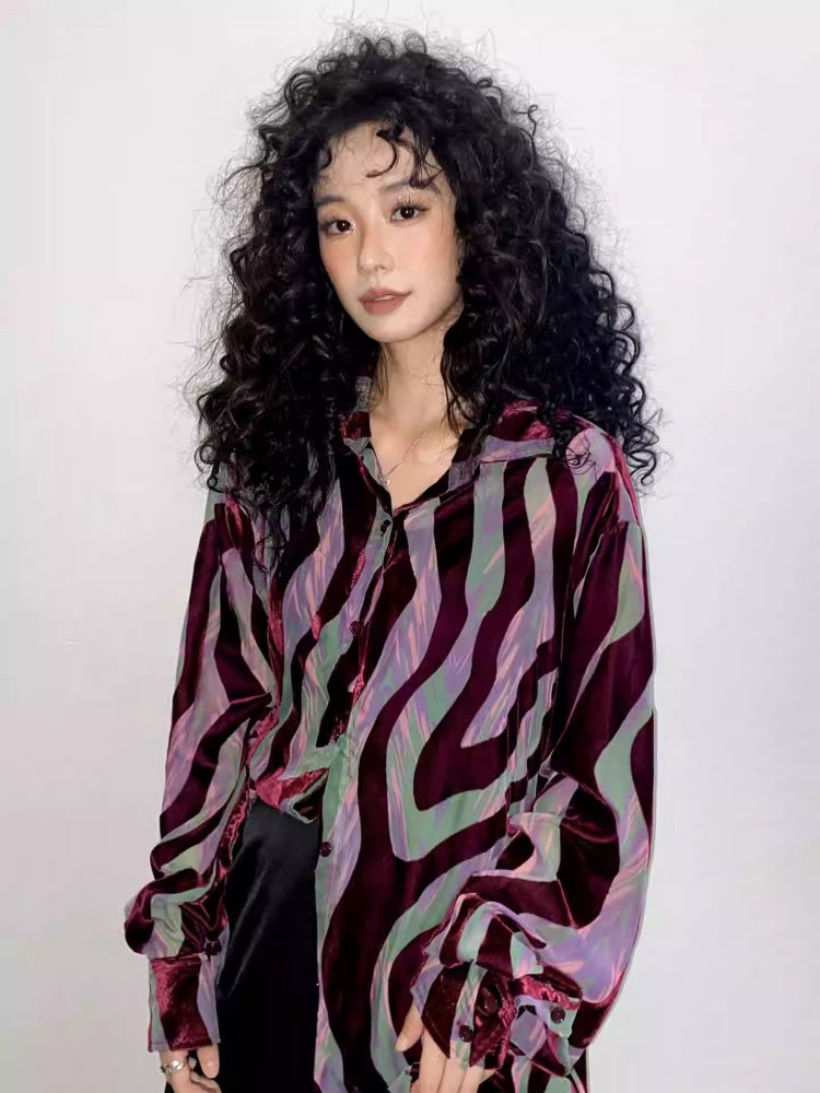 "Shadow Illusion" Retro Line Velvet Design Long Sleeved Shirt【s0000013814】