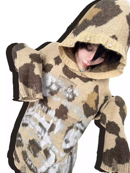 Leopard Print Brushed Silver Graffiti Ripped Knit Pearl Button Hoodie【s0000014218】