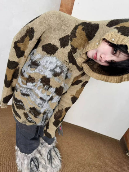Leopard Print Brushed Silver Graffiti Ripped Knit Pearl Button Hoodie【s0000014218】
