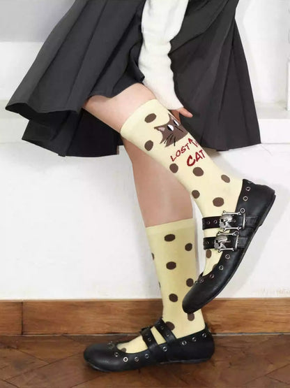 "Cat Hunt" Cute Contrasting Polka Dot Kitten Pattern Warm & Breathable Socks【s0000014274】
