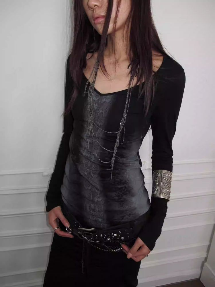 "Snake Shedding Angel" Straight Shoulder V-Neck Snake Print Slim Bottom T-Shirt【s0000014949】