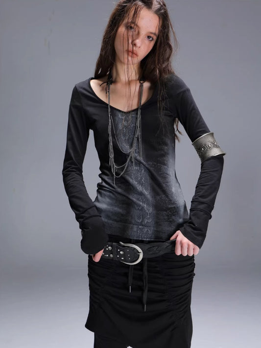 "Snake Shedding Angel" Straight Shoulder V-Neck Snake Print Slim Bottom T-Shirt【s0000014949】