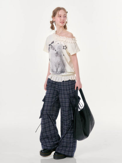 Stardust Cat Print Off-Shoulder Lace Ruffle Hem Short-Sleeved T-Shirt【s0000016343】