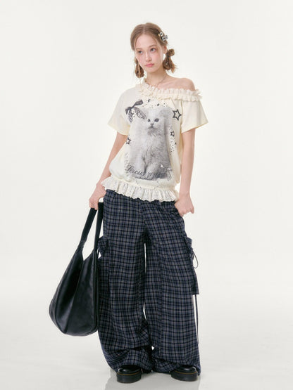 Stardust Cat Print Off-Shoulder Lace Ruffle Hem Short-Sleeved T-Shirt【s0000016343】