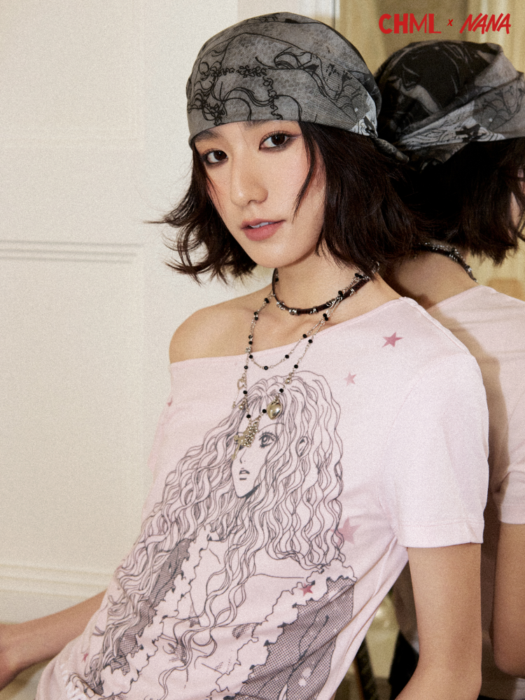 Chemical Girl×NANA Co-Branded Multi-Colored Portrait Print Square Scarf【s0000017097】