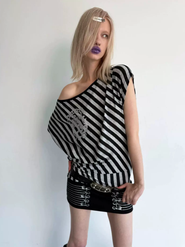 Striped Off-Shoulder Loose Dolman-Sleeve Gold Foil Print T-Shirt【s0000017164】